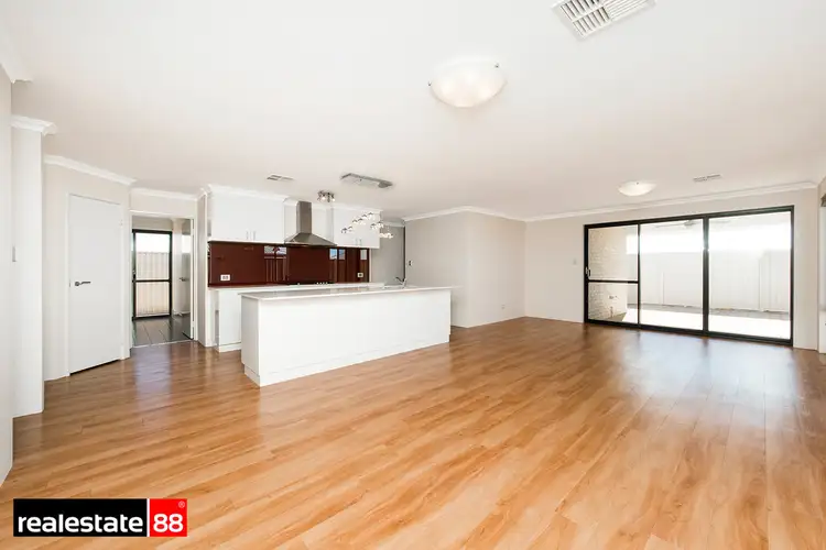 8 Quenda Road, Harrisdale WA 6112