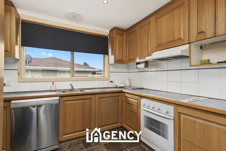 Fourth view of Homely house listing, 2 Bedford Court, Endeavour Hills VIC 3802
