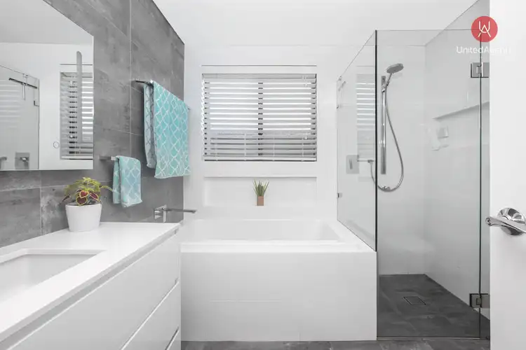 Sixth view of Homely house listing, 8 Avoca Close, West Hoxton NSW 2171