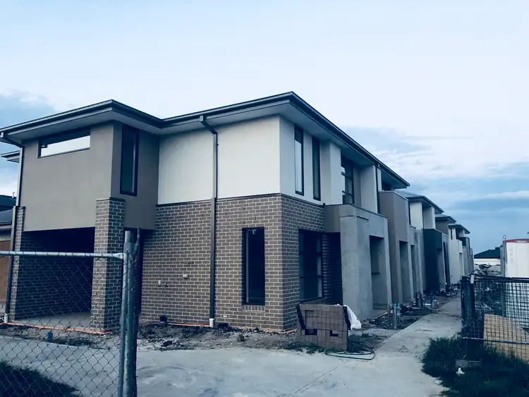 Second view of Homely house listing, 2 Delta Drive, Craigieburn VIC 3064