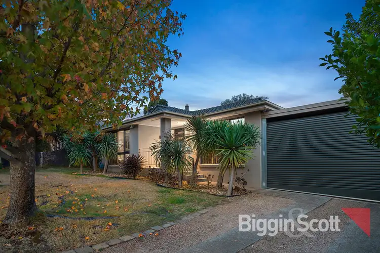 72 Raphael Drive, Wheelers Hill VIC 3150