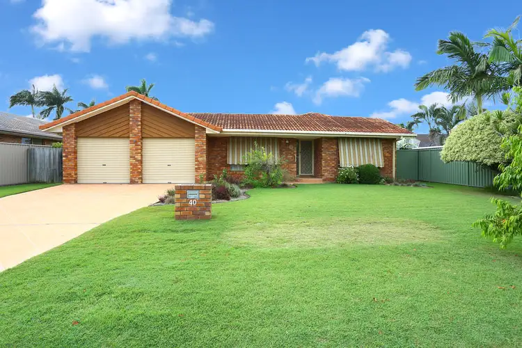 40 Edinburgh Road, Benowa Waters QLD 4217