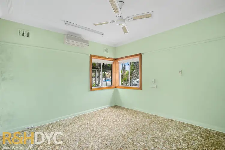 Fifth view of Homely house listing, 28 Wimbledon Avenue, North Narrabeen NSW 2101