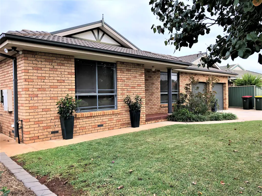 Main view of Homely house listing, 19 Robrick Close, Griffith NSW 2680