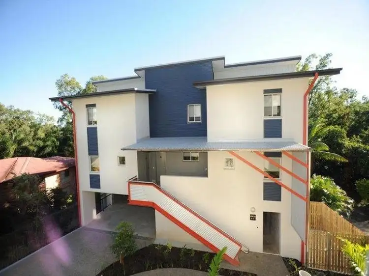 2/11 Eshelby Drive