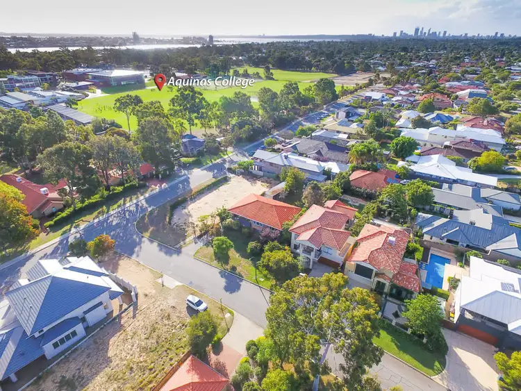 Fifth view of Homely house listing, 2A Unwin Crescent, Salter Point WA 6152