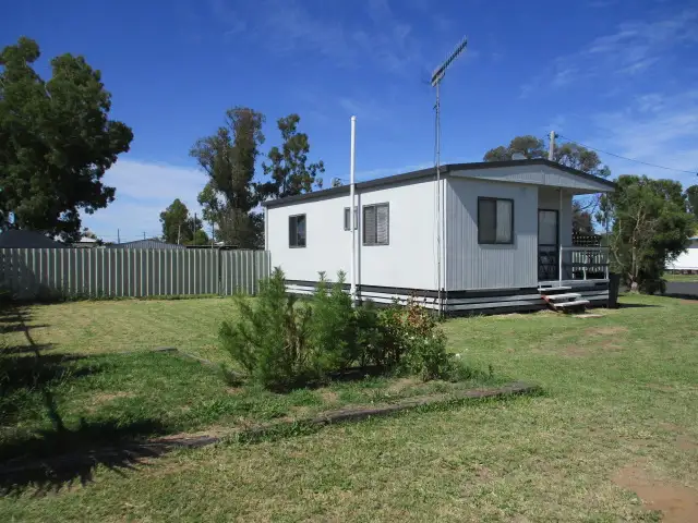 52 SMALLACOMBE STREET, Tara QLD 4421