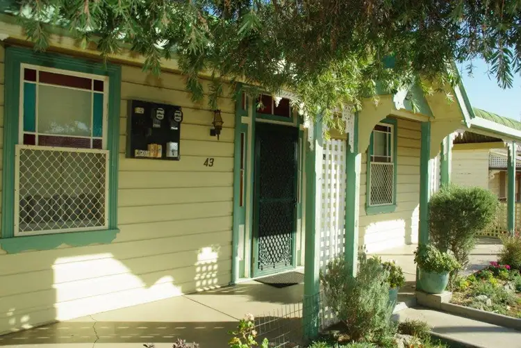 43 SIMPSON STREET, Wellington NSW 2820