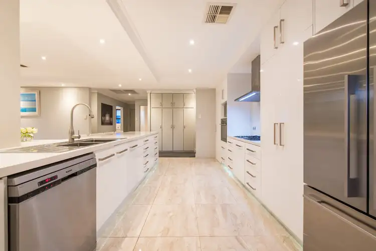 Second view of Homely house listing, 5 Oak Court, Happy Valley SA 5159