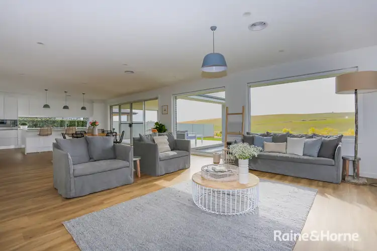 70 Emerald Drive, Kelso NSW 2795