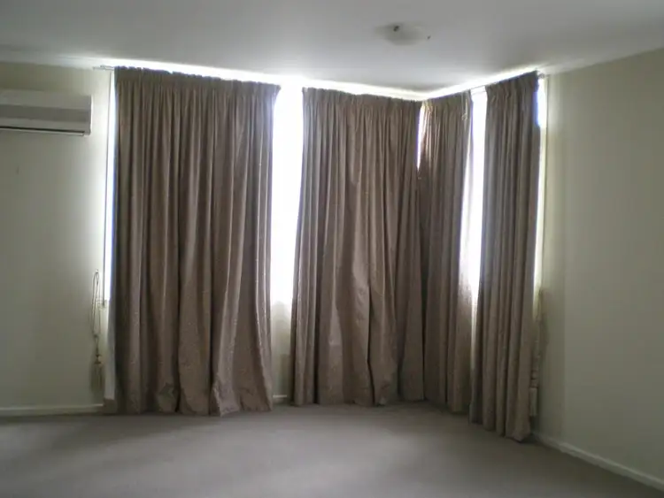 Fifth view of Homely house listing, 1 Nadoo Place, Cooma NSW 2630