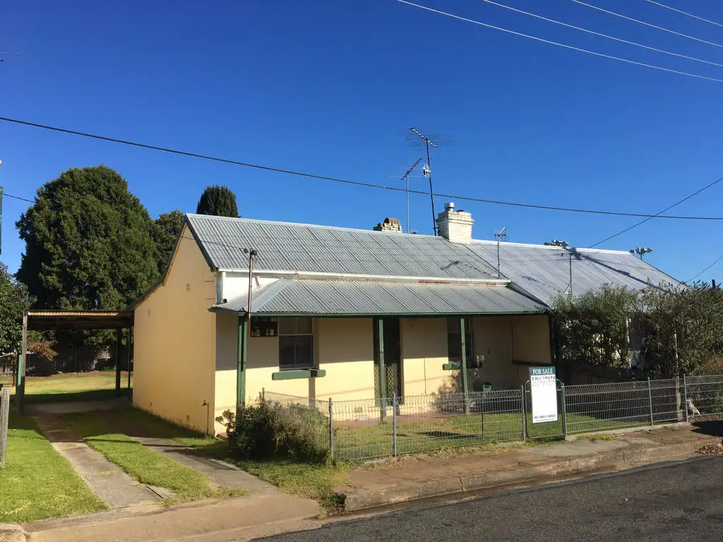 Main view of Homely house listing, 10 Bruce Street, Goulburn NSW 2580