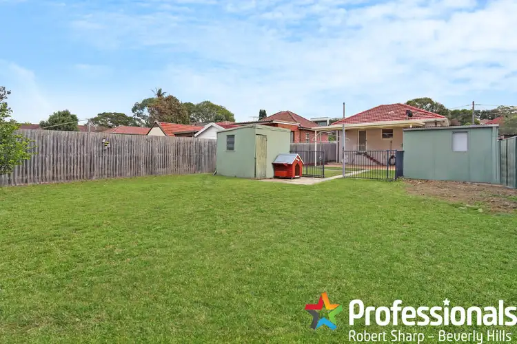 5 Bradman Street, Narwee NSW 2209
