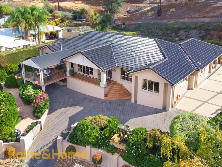Main view of Homely house listing, 4 Gordon Close, Kooringal NSW 2650
