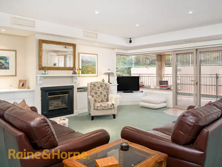 Fifth view of Homely house listing, 4 Gordon Close, Kooringal NSW 2650