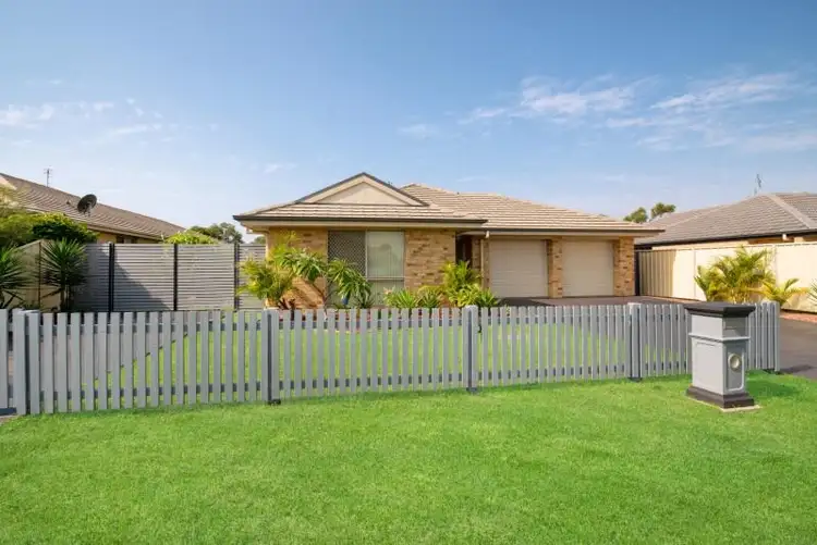 4 Pyramus Way, Tanilba Bay NSW 2319
