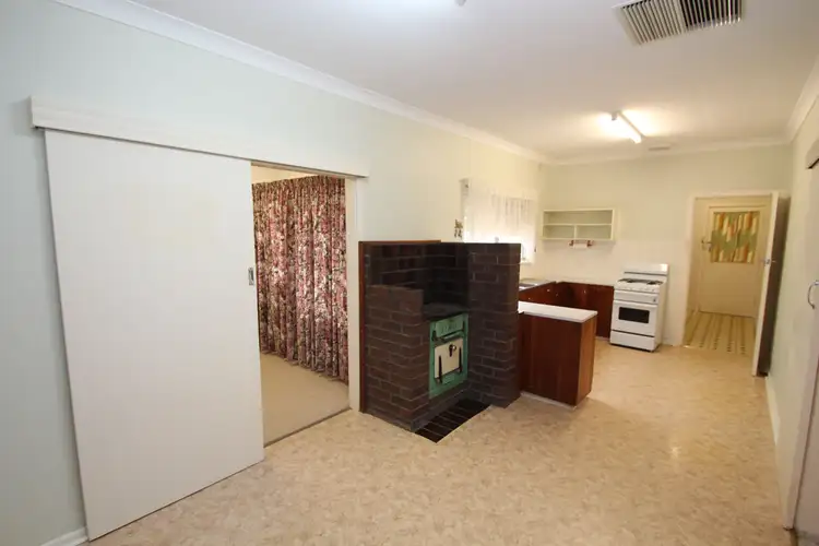 Fifth view of Homely house listing, 2 Sixteenth Street, Renmark SA 5341
