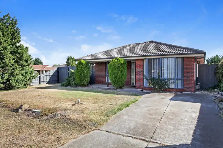 1 Reynolds Place, Melton South VIC 3338