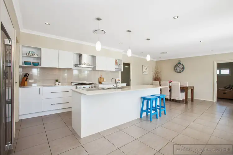 Sixth view of Homely house listing, 2 Swiftwing Close, Chisholm NSW 2322