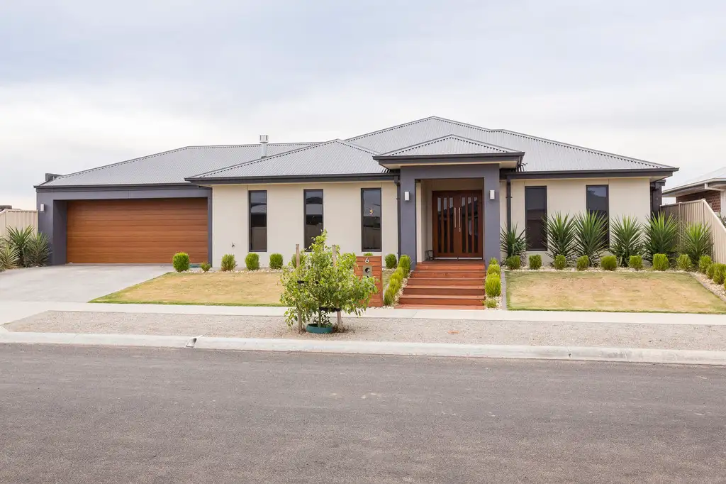 Main view of Homely house listing, 6 Dellar Crescent, Horsham VIC 3400