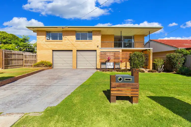 27 Hibiscus Ave, Redcliffe QLD 4020