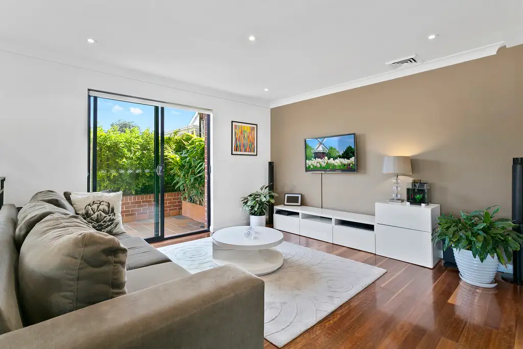 Main view of Homely townhouse listing, 1/302 Alison Road, Coogee NSW 2034