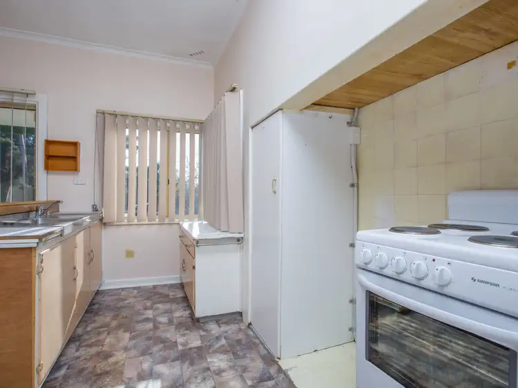 Seventh view of Homely house listing, 39 Deakin Street, Collie WA 6225