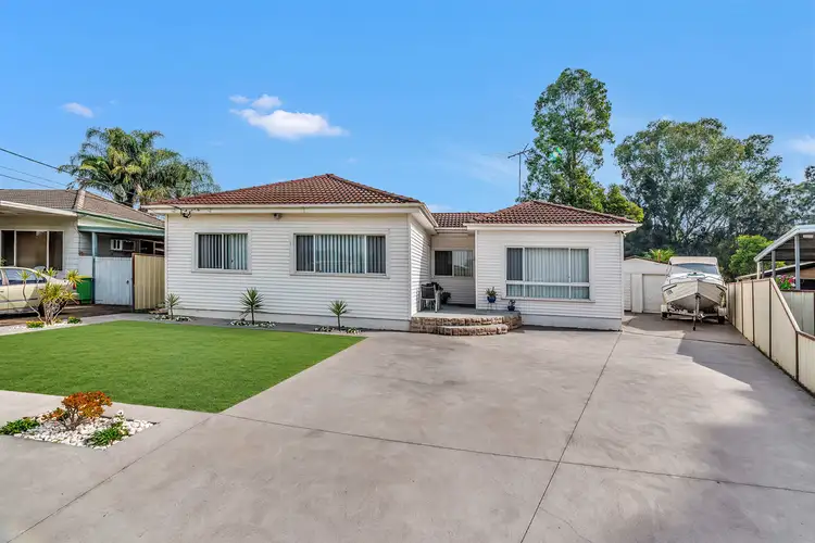 13 Braemar Street, Smithfield NSW 2164