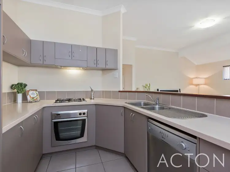 Fifth view of Homely villa listing, 4/291 Flinders Street, Nollamara WA 6061