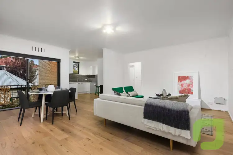 10/245 Nicholson Street, Seddon VIC 3011