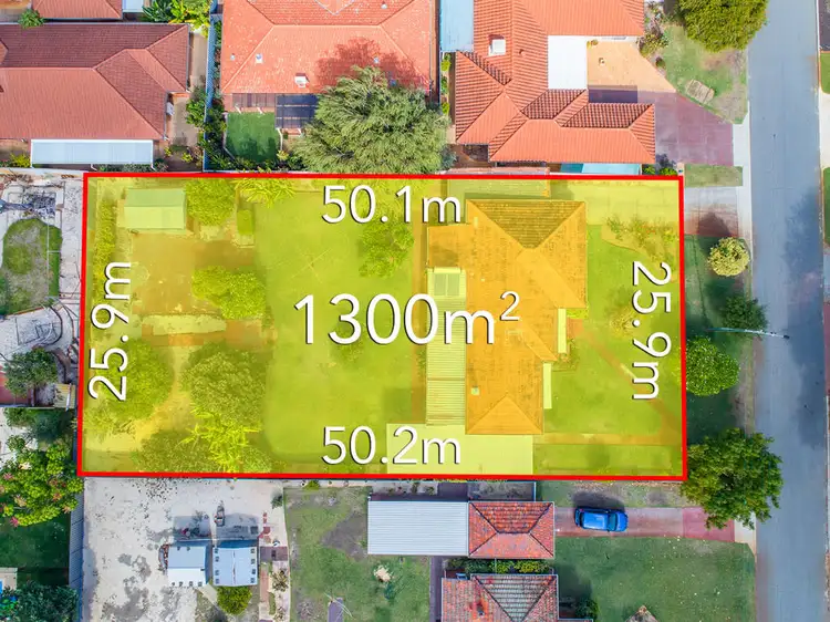 10 Cowan Street, Alfred Cove WA 6154