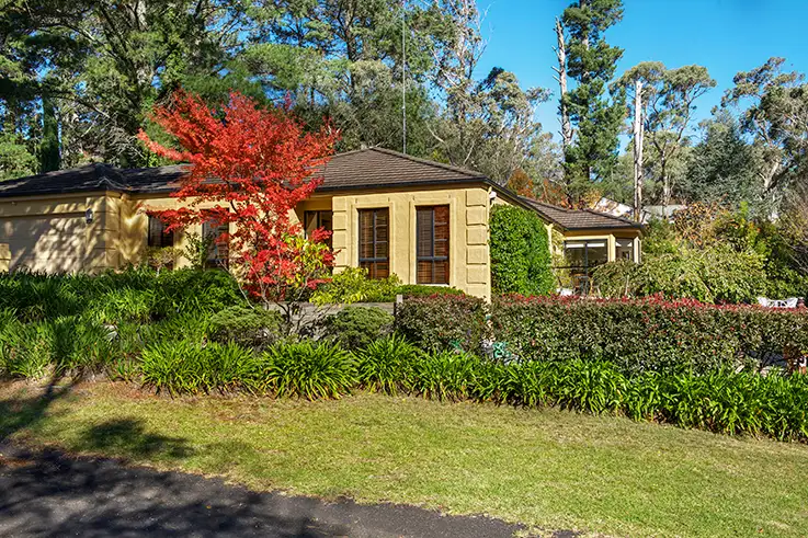 25 Everglades Avenue, Leura NSW 2780