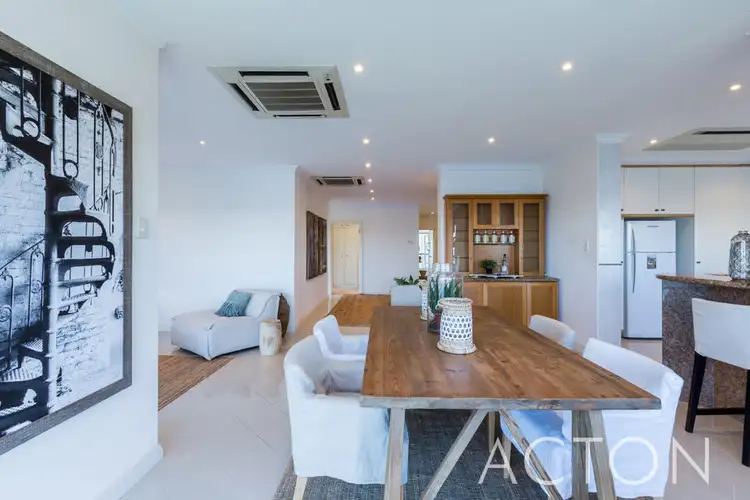 Fifth view of Homely house listing, 4/2 Bindaring Parade, Claremont WA 6010