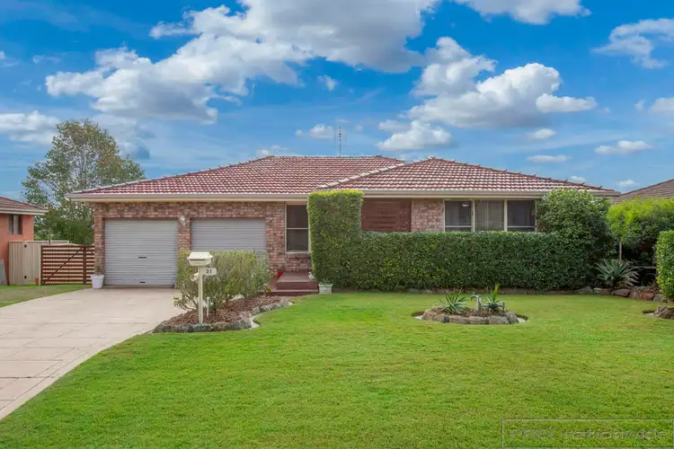 21 Crofton Avenue, Tenambit NSW 2323