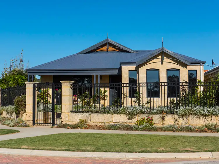 2 Chatburn Road, Butler WA 6036