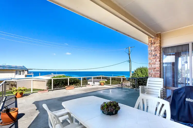 16 Pacific Street, Fishermans Bay NSW 2316