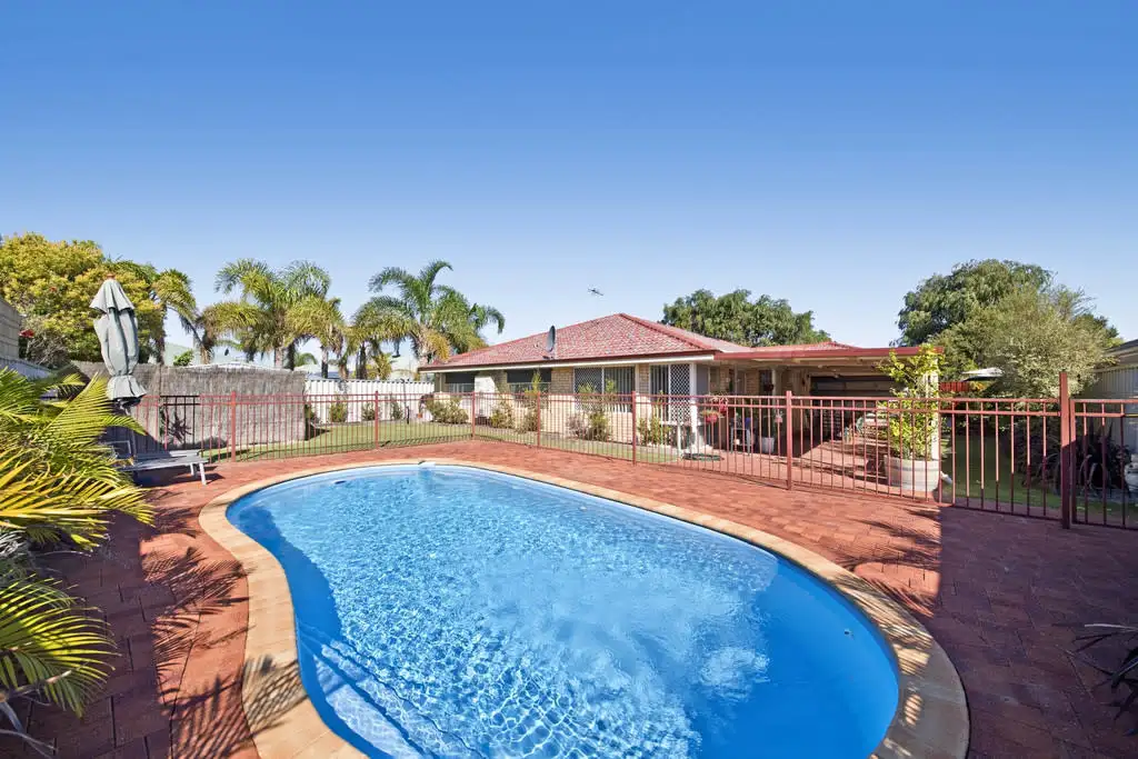 Main view of Homely house listing, 4 Morlaix Mews, Port Kennedy WA 6172