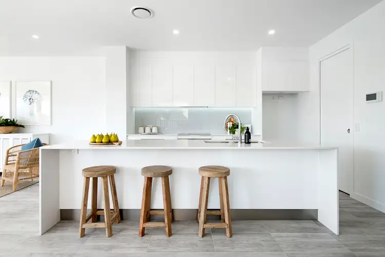 Sixth view of Homely house listing, 2/24 Avanti Street, Mermaid Waters QLD 4218