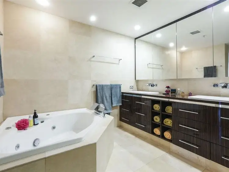 Sixth view of Homely unit listing, 404/19 Albert Avenue, Broadbeach QLD 4218