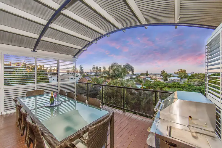4 Fourth Avenue, Scarborough QLD 4020