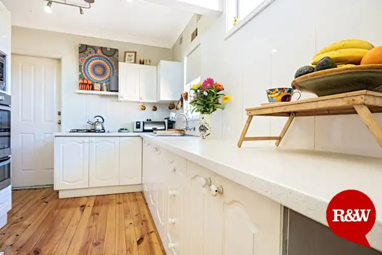 15 & 15A Kurama Crescent, Whalan NSW 2770