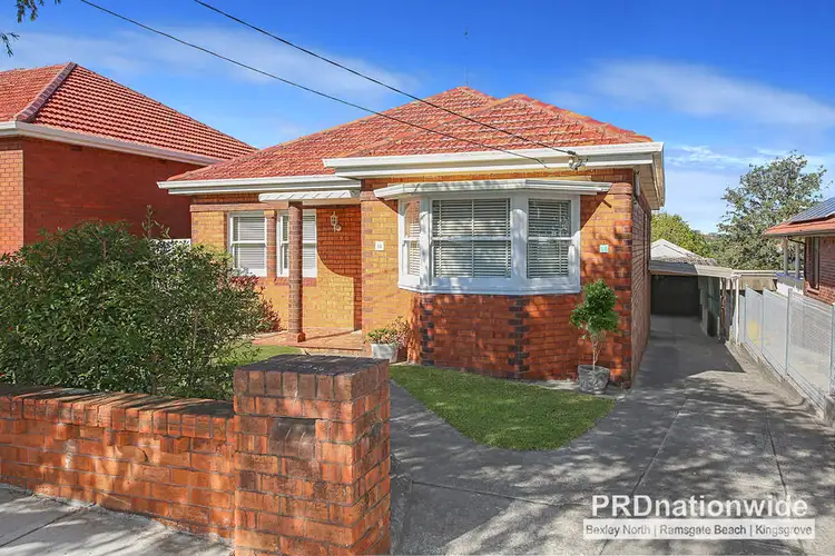 18 Pacific Street, Kingsgrove NSW 2208