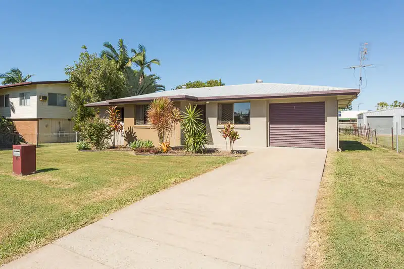 Main view of Homely house listing, 10 Nicklin Drive, Beaconsfield QLD 4740
