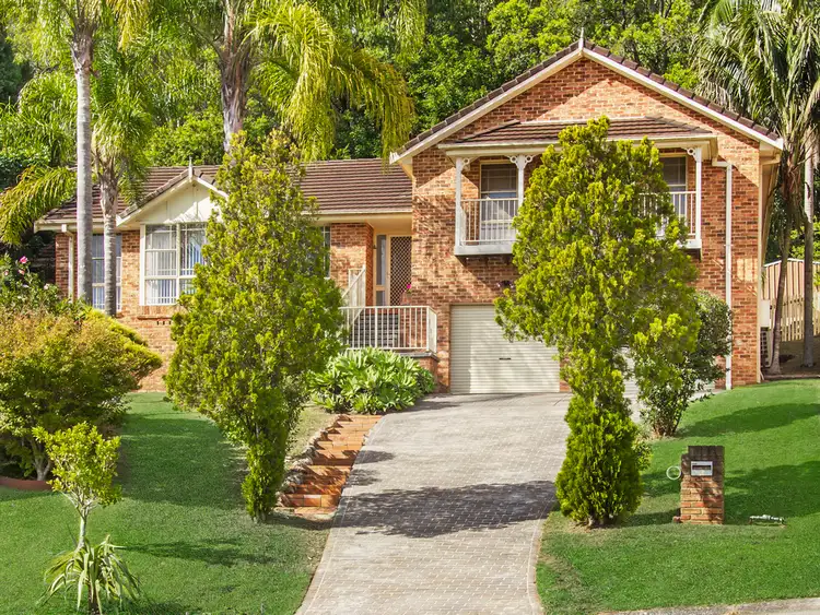 2 St Andrew Close, Green Point NSW 2251