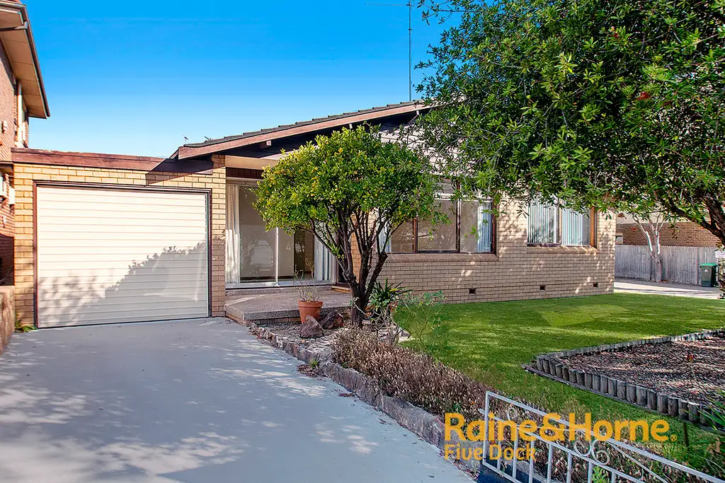 Main view of Homely townhouse listing, 1 / 9 GARFIELD STREET, Five Dock NSW 2046