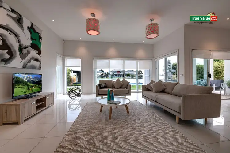 Sixth view of Homely house listing, 121 Sanctuary Lakes South Boulevard, Sanctuary Lakes VIC 3030