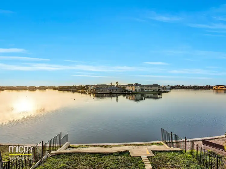 227 Sanctuary Lakes South Boulevard, Point Cook VIC 3030