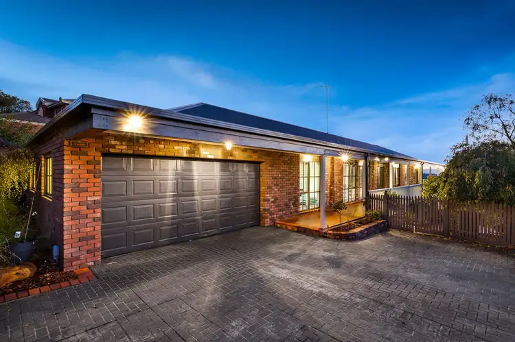 50 Kirkford Drive, Mooroolbark VIC 3138
