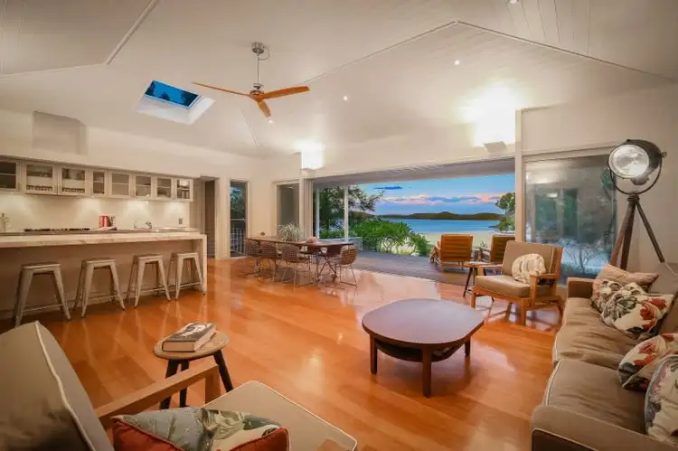 3 Gem Road, Pearl Beach NSW 2256