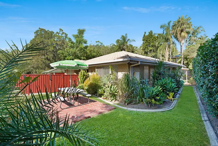37 WYNCROFT STREET, Holland Park QLD 4121
